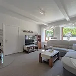 Apartamento Zwischen Den Meeren - Schoene Und Gemuetliche Mit Garten *