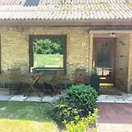 Zwischen Den Meeren - Schoene Und Gemuetliche Mit Garten Appartamento