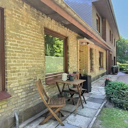 Zwischen Den Meeren - Schoene Und Gemuetliche Mit Garten Апартаменты