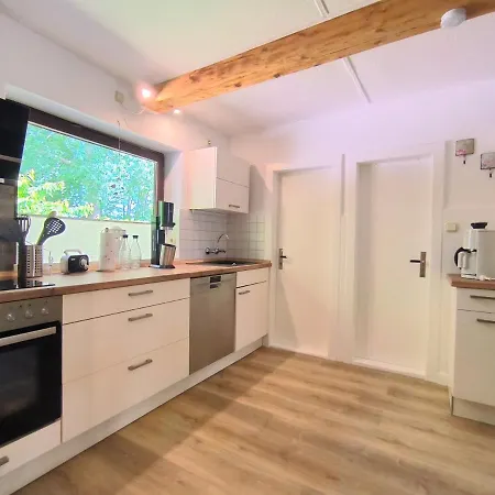 Apartamento Zwischen Den Meeren - Schöne Und Gemütliche Mit Garten