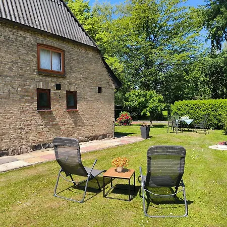 Апартаменты Zwischen Den Meeren - Schoene Und Gemuetliche Mit Garten